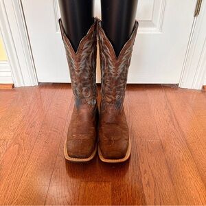 Ariat Distressed Leather Western Cowboy Boots Turquoise Stitching Womens 7B Boho